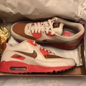 Rare Nike Air Max 90 sz7 WMNS